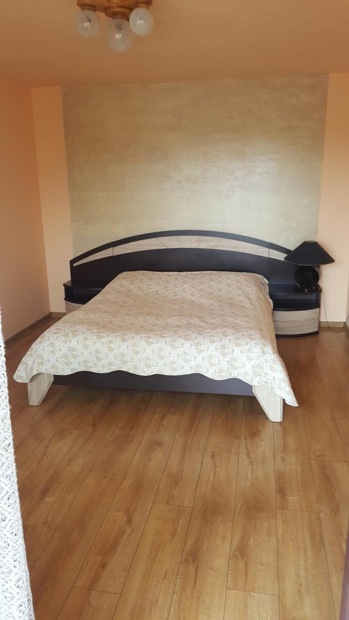 Pod Srebrna Roza Apartment Checiny  Ngoại thất bức ảnh